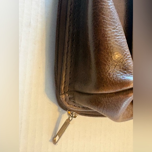 Nino Bossi Brown Leather Crossbody Organizer Purse Zip Around Small Bag - Picture 3 of 10